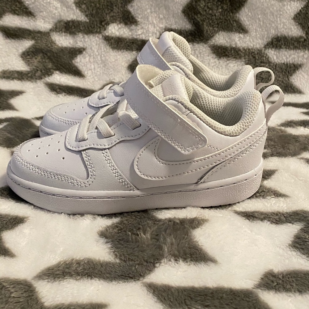 Toddler Nike Courts